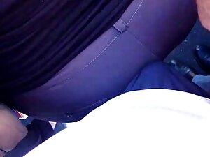 dia fucked di mobil. ...