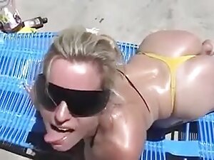 Hot ass pijat di cas ...